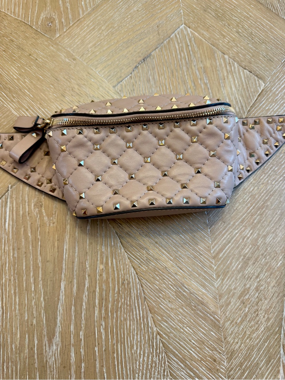 Valentino Garavani Rockstud Spike Leather Belt Bag / Crossbody Dusty Pink Nude - Picture 3 of 14